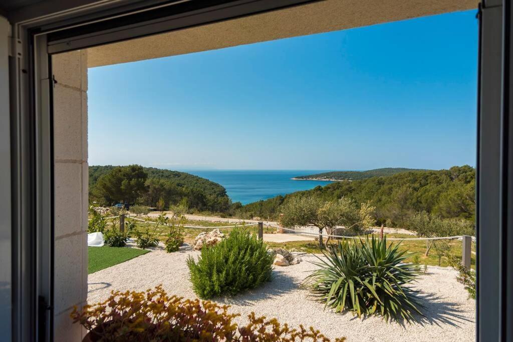 Isolated Paradise Adio Mare Milna  Exterior photo